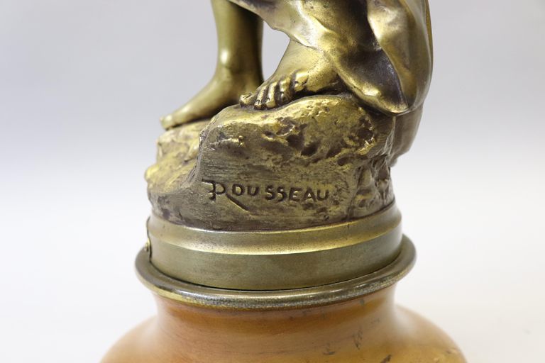 Rousseau Eglantine, ''Lady with flower''