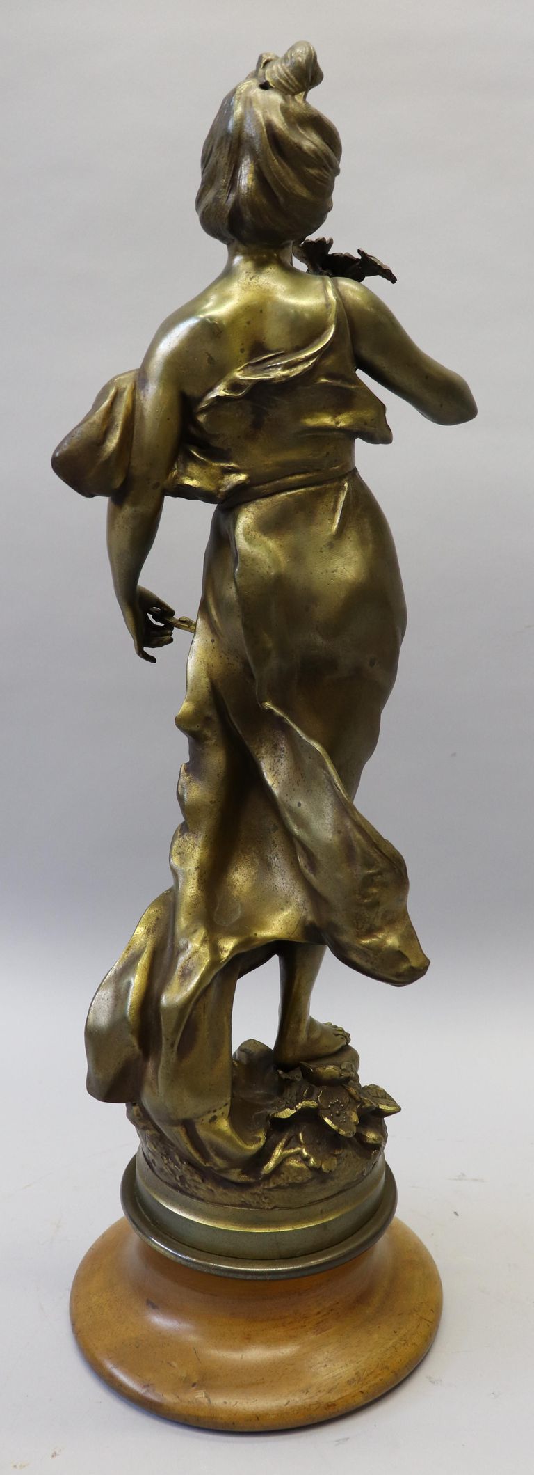 Rousseau Eglantine, ''Lady with flower''