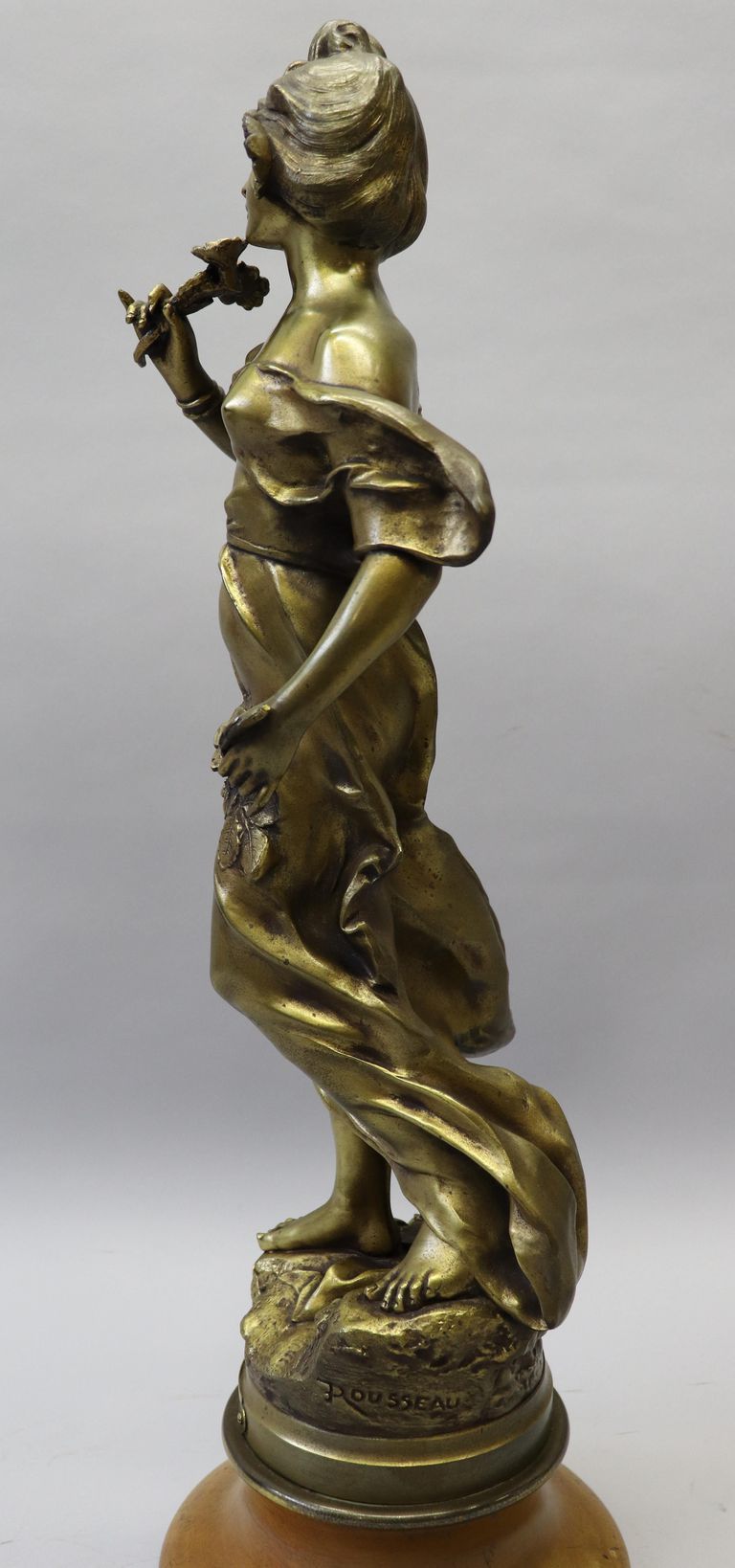 Rousseau Eglantine, ''Lady with flower''