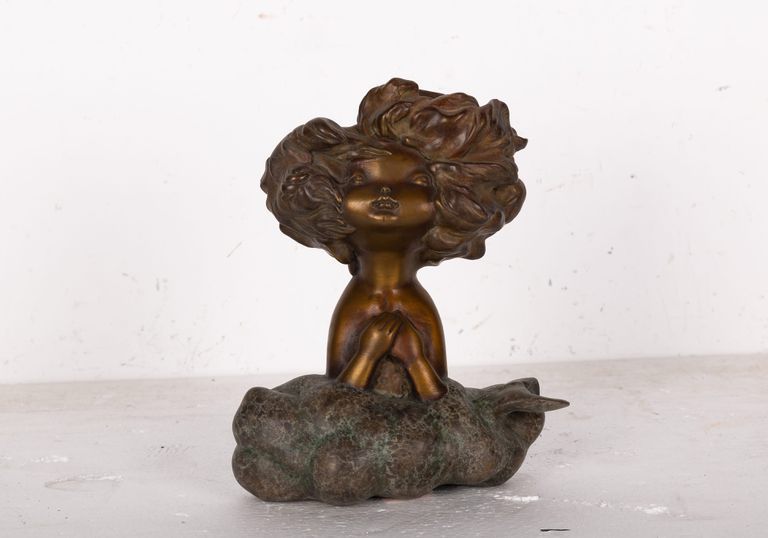 Ke Yu & Yurong Hao - Whale