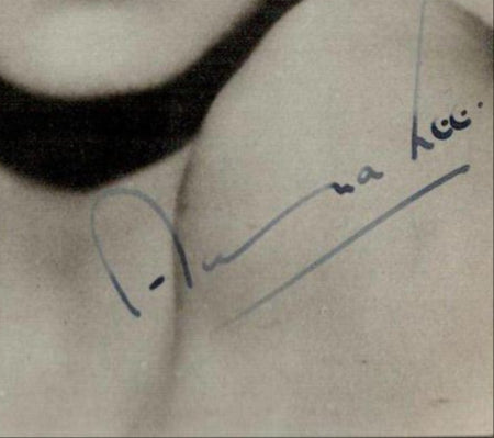 Anna Lee Signed Photograph