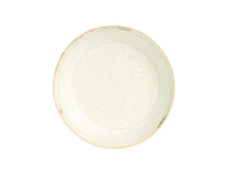 Timeless Beauty: Southern Song Shadow Blue Glaze Ceramic Plate