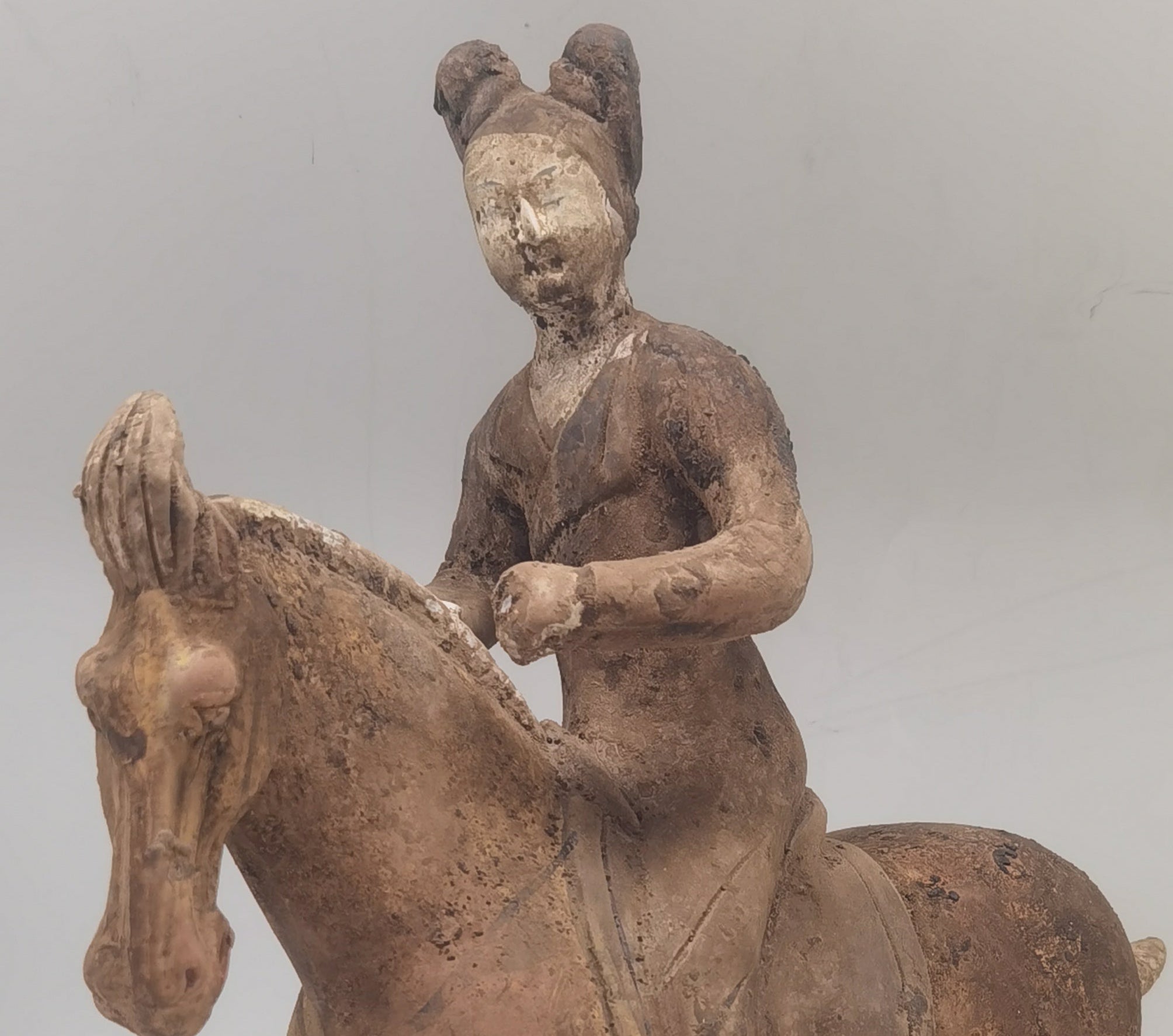 Chinese Tang Dynasty Horsewoman Pottery Terracotta Figure