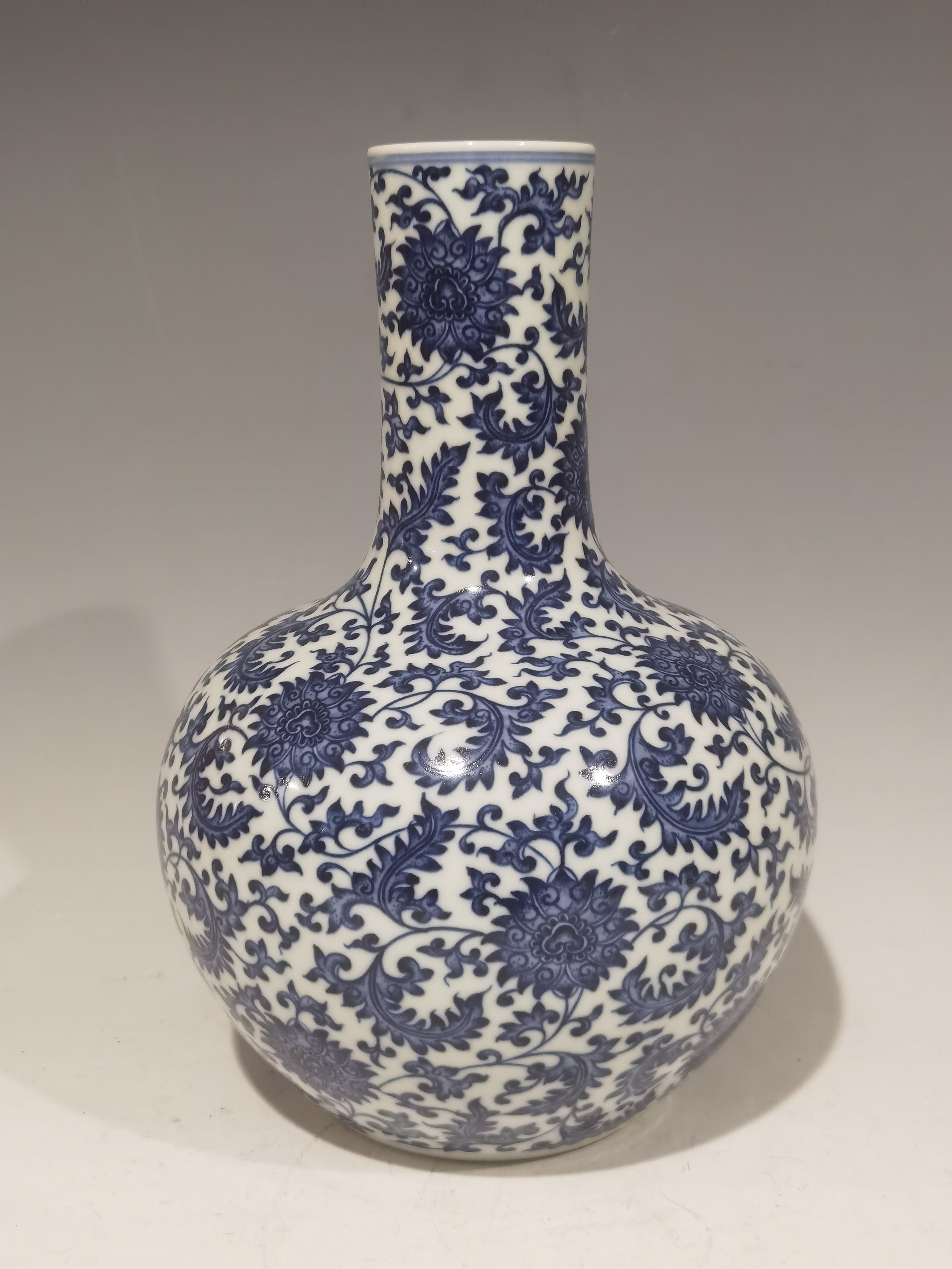 Chinese Qianlong Period Blue and White Porcelain Vase with Floral Motif