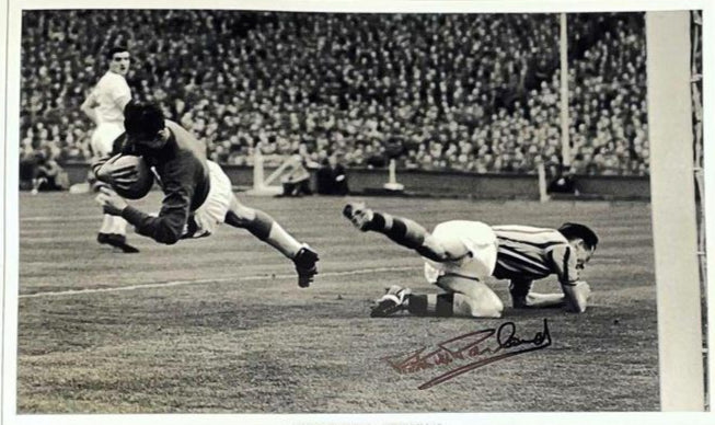 Peter McParland Signed 1957 FA Cup Final Print
