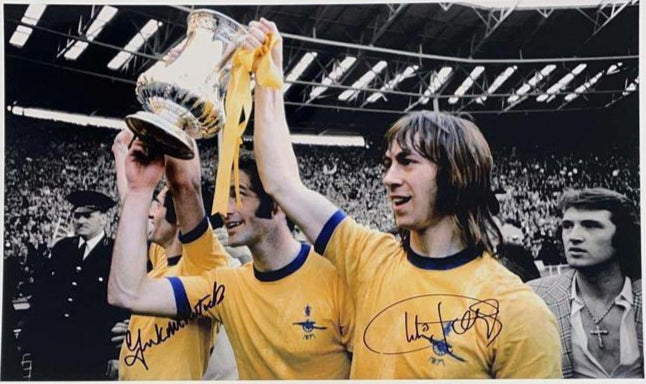 Charlie George Signed 18x12 Black & White Photo – 1971 FA Cup Victory