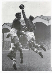 Roy Bentley Signed 11x8 Black & White Photo (Mounted on A3 Card)