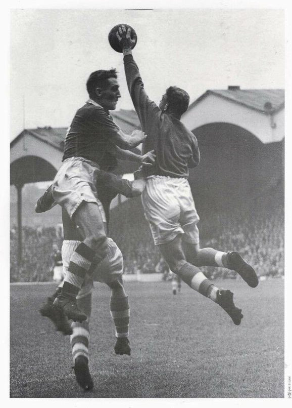 Roy Bentley Signed 11x8 Black & White Photo (Mounted on A3 Card)