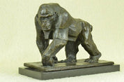 Vobisova, Female gorilla figure