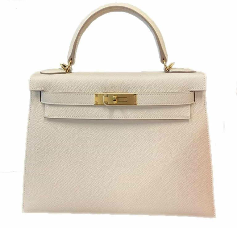 Hermès Kelly Handbag in Beige Leather