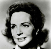 Beatrice Straight Signed Photo