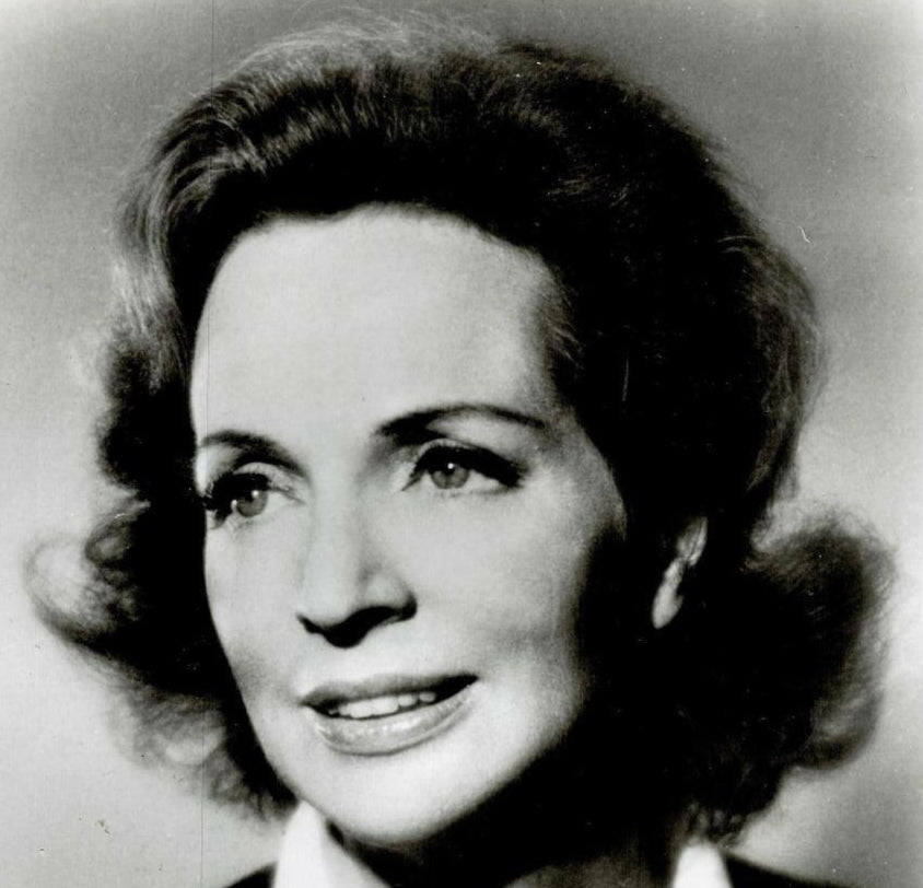 Beatrice Straight Signed Photo