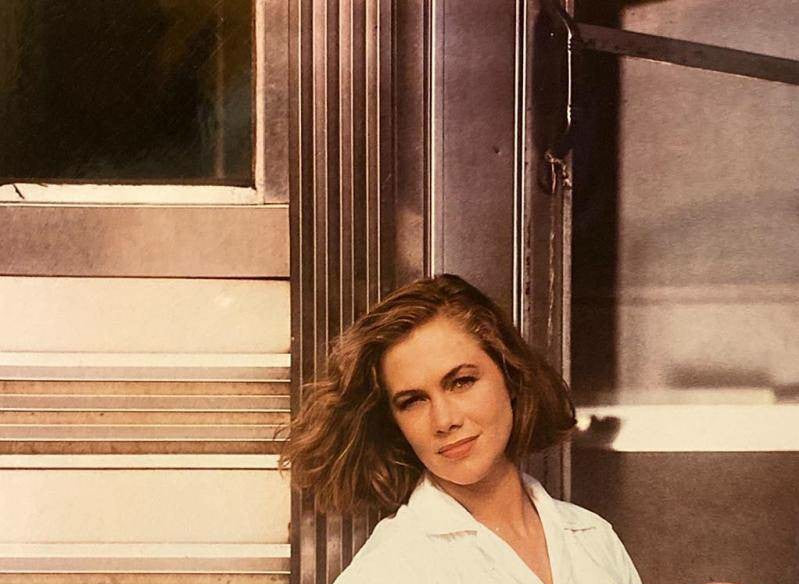 Signed photo of Kathleen Turner