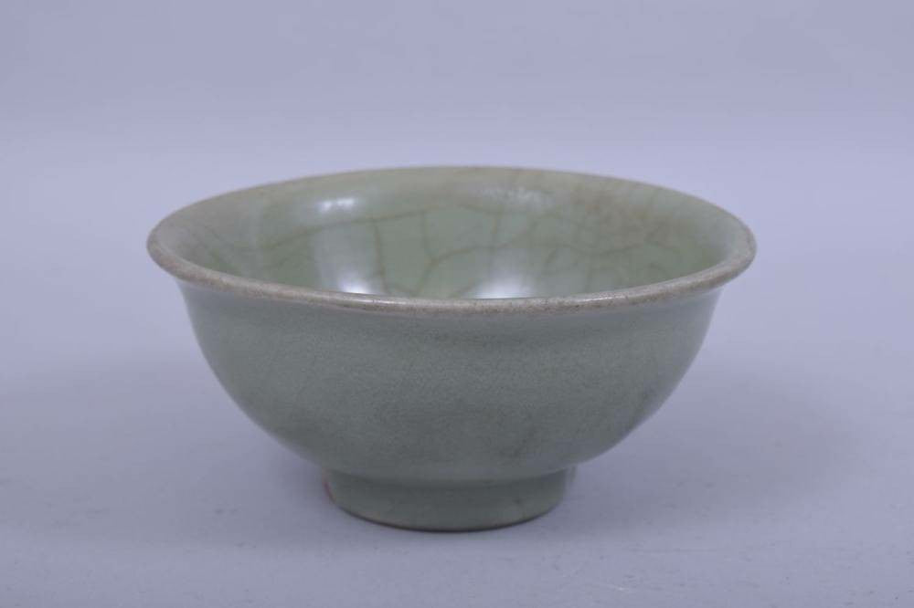 Longquan Ming Dynasty Celadon Glaze Bowl