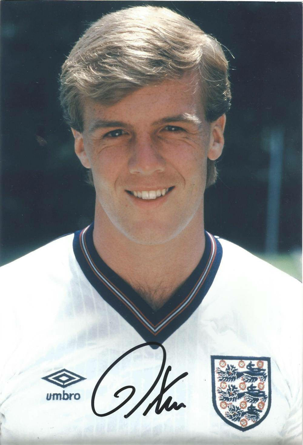 Autographed Photo - Kerry Dixon, England Striking Sensation