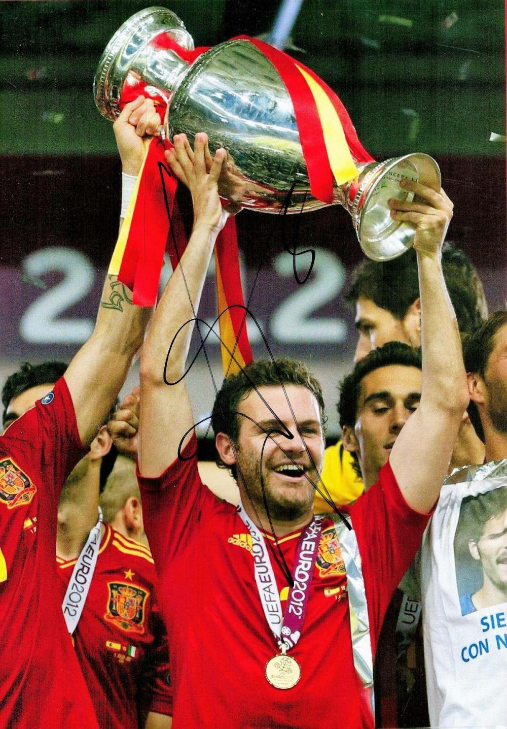 Juan Mata Signed 12x8 Spain Colour Photo - Manchester United Star