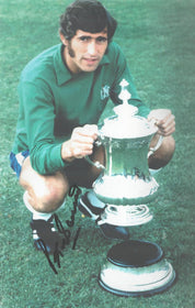 Chelsea Legend Peter Bonetti Signed 12x8 Color Photograph with FA Cup Pose