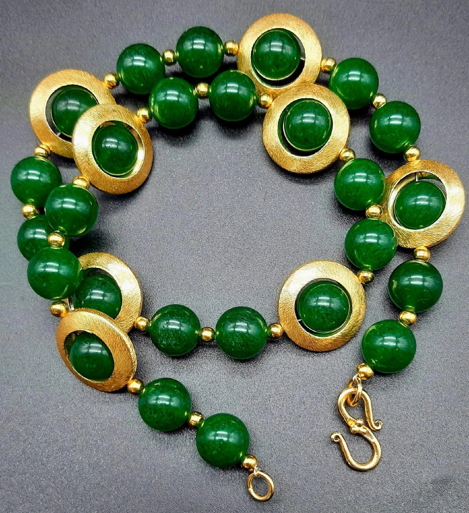 Vintage-Inspired Green Jade and Gold-Plated Necklace with Matching Earrings - 60s