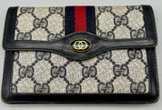 Authentic Gucci Single Book Purse - Compact and Stylish - 15 x 10cm