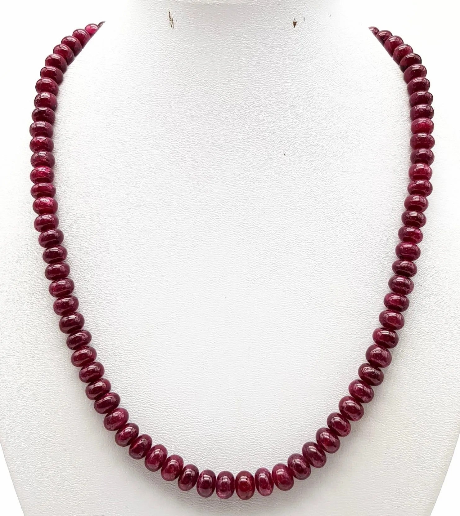 300 Carat Cabochon Ruby Gem Necklace - 925 Silver Clasp, 44cm