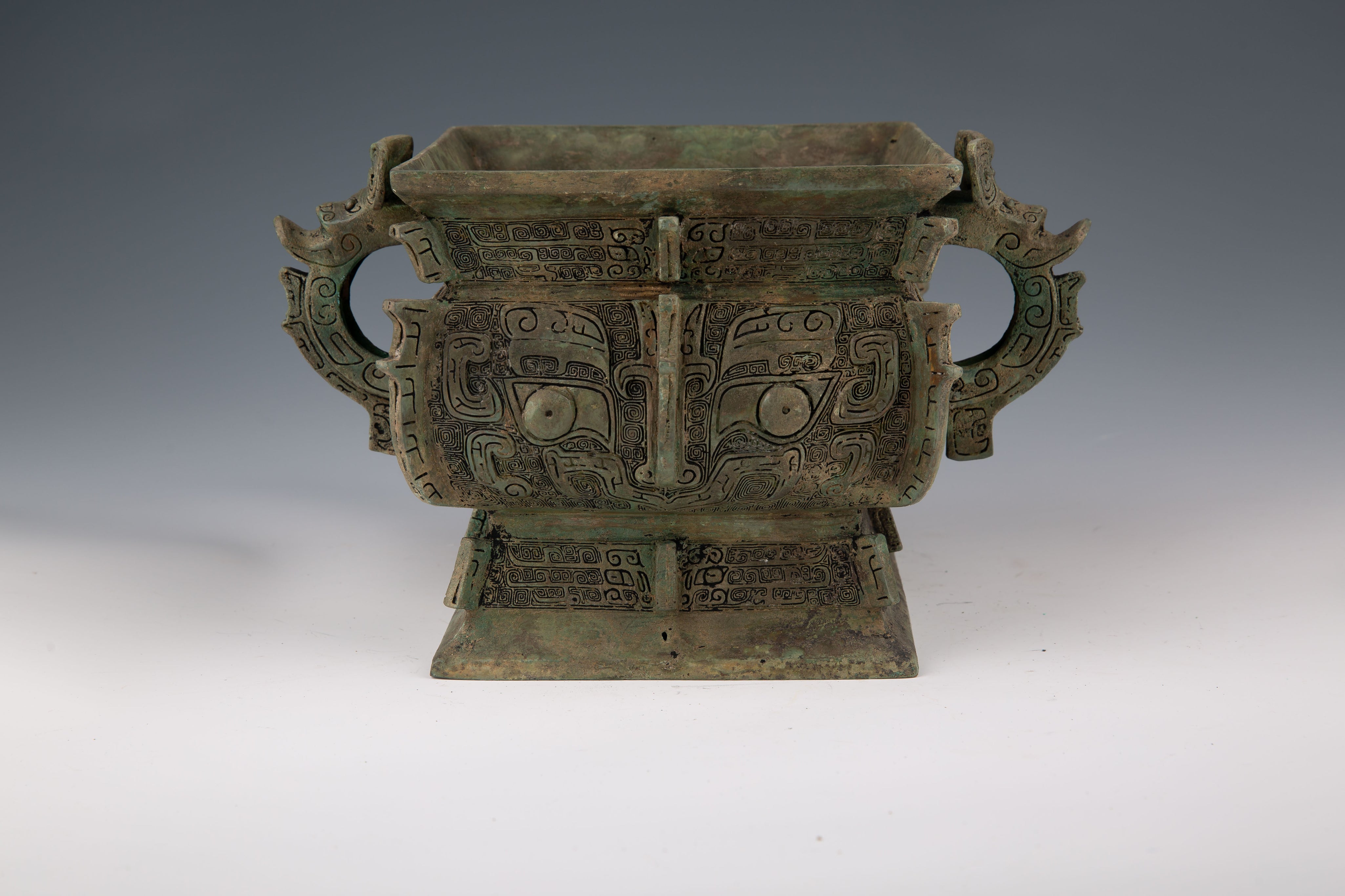 Bronze Ding of the Western Zhou Dynasty in China