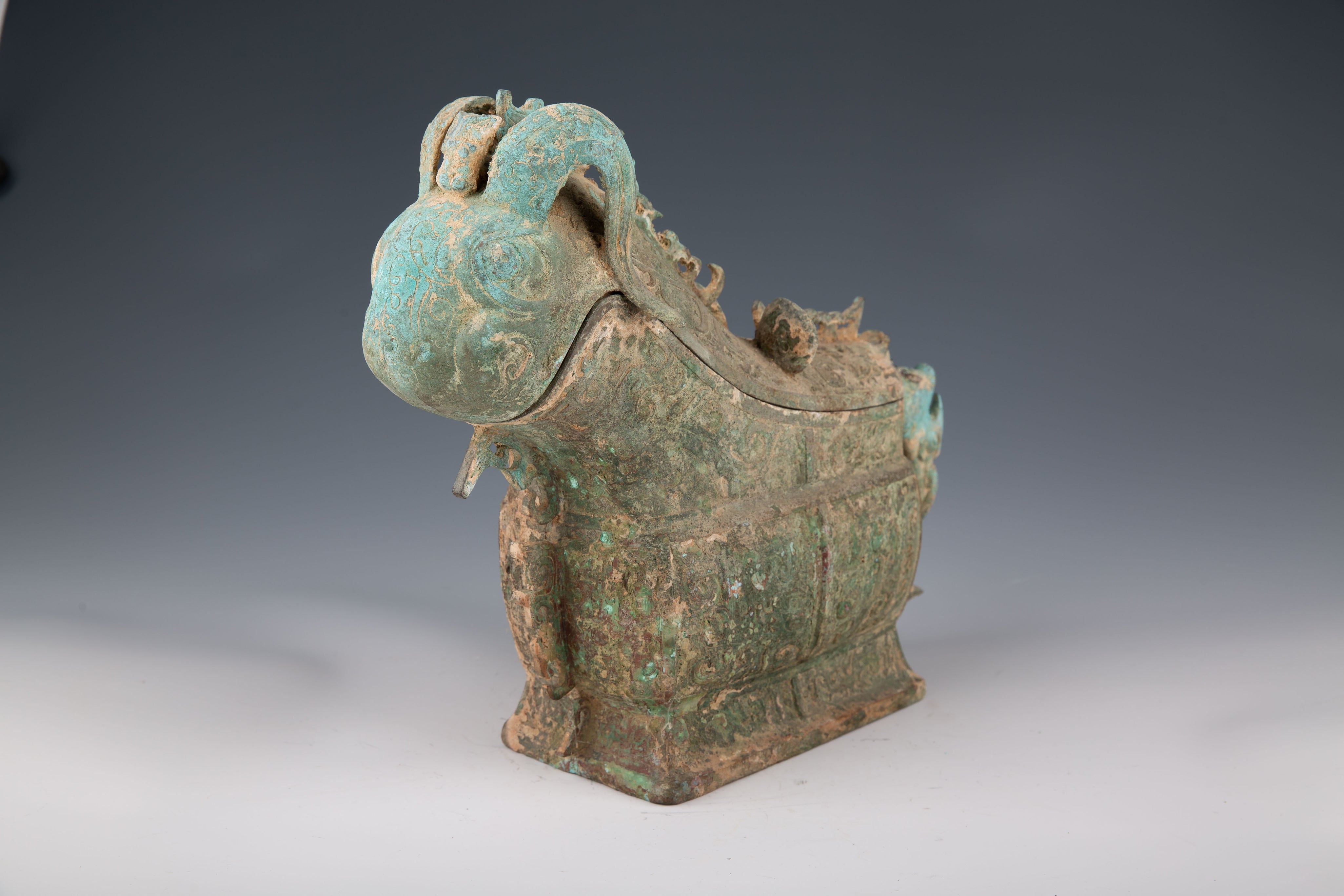 Chinese Bronze Sacrificial Wine Vessel (Guang)