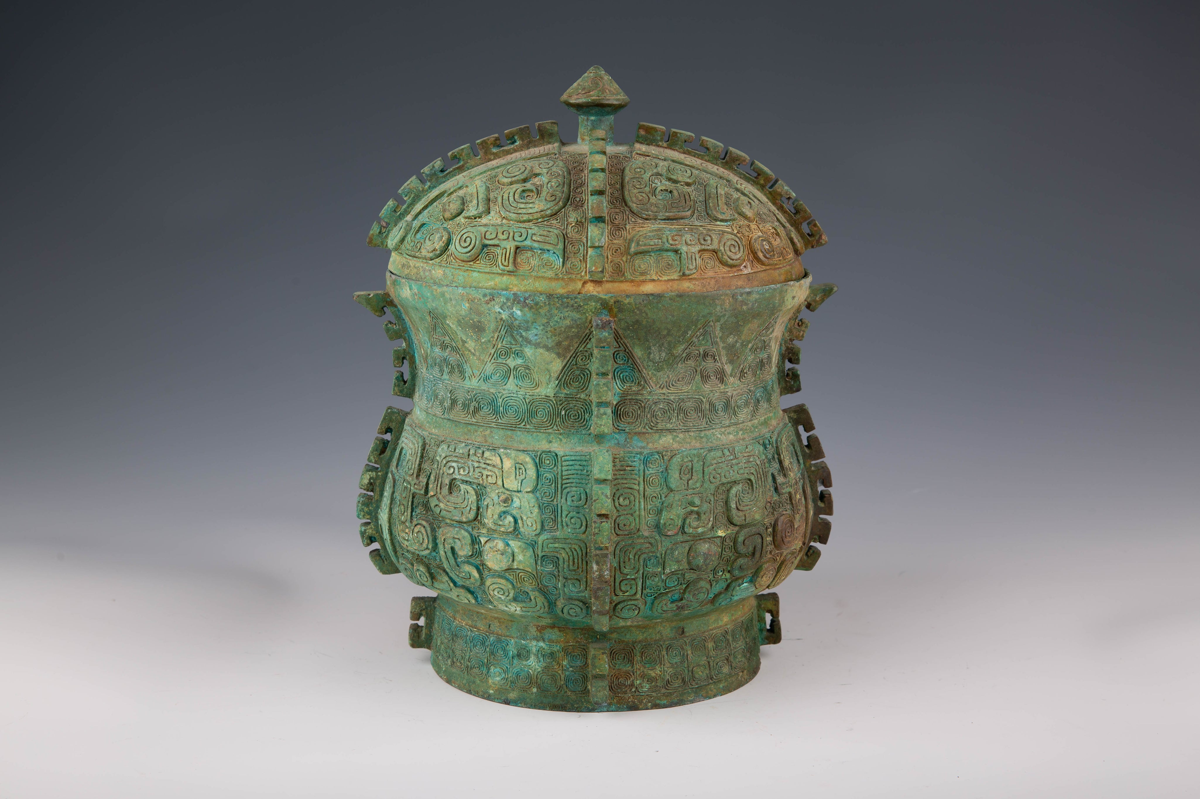 Wine vessels and lids used for the Bronze ritual in China