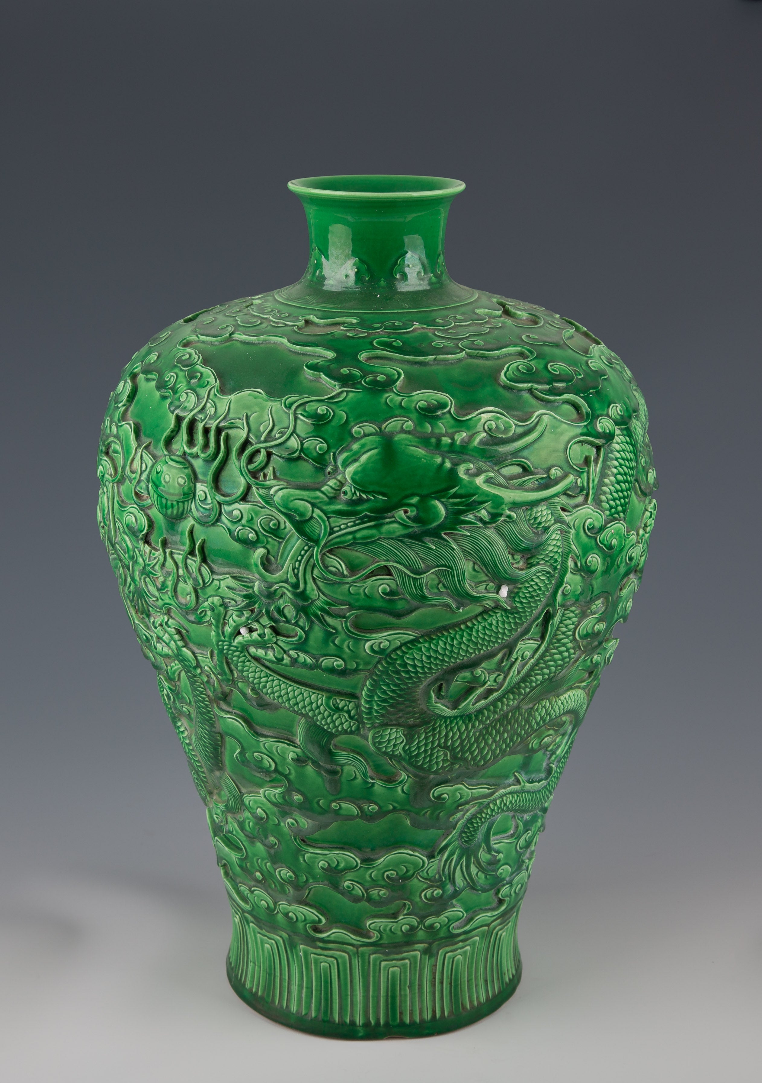 China's Exquisite Monochrome Glazed Porcelain Dragon Vase