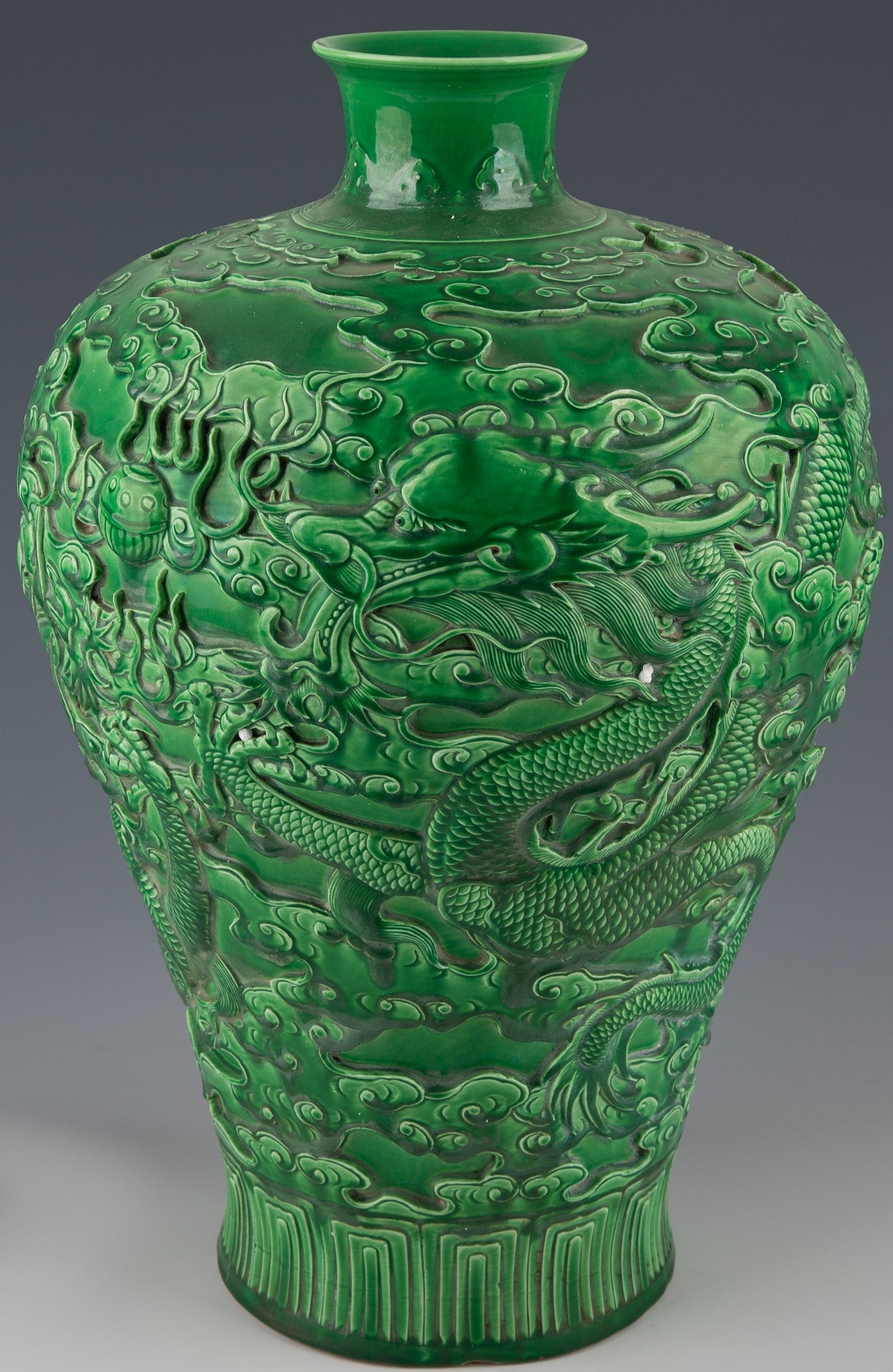 China's Exquisite Monochrome Glazed Porcelain Dragon Vase