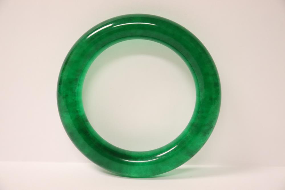 Emerald bracelet