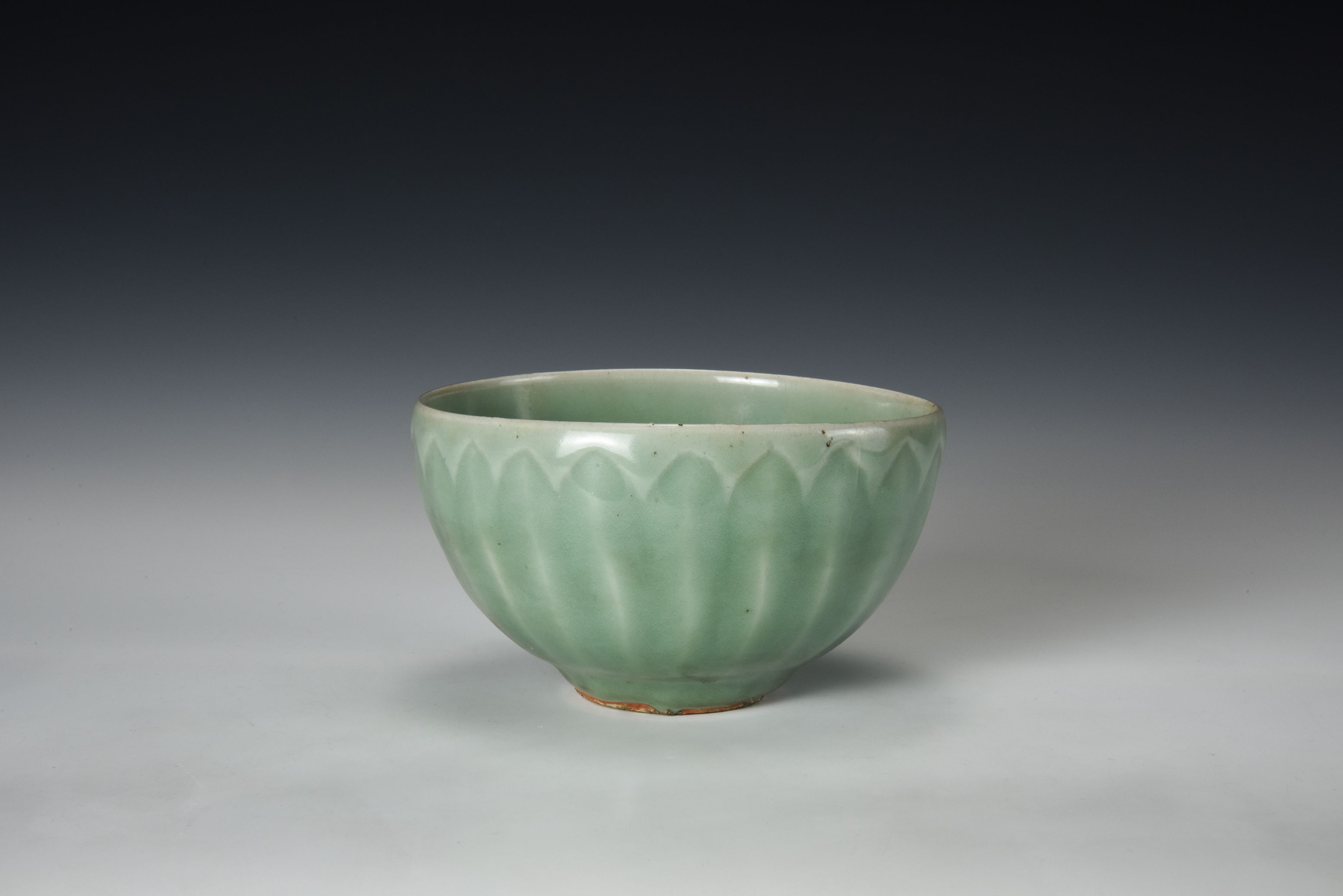 Song Dynasty Celadon Lotus Petal Bowl