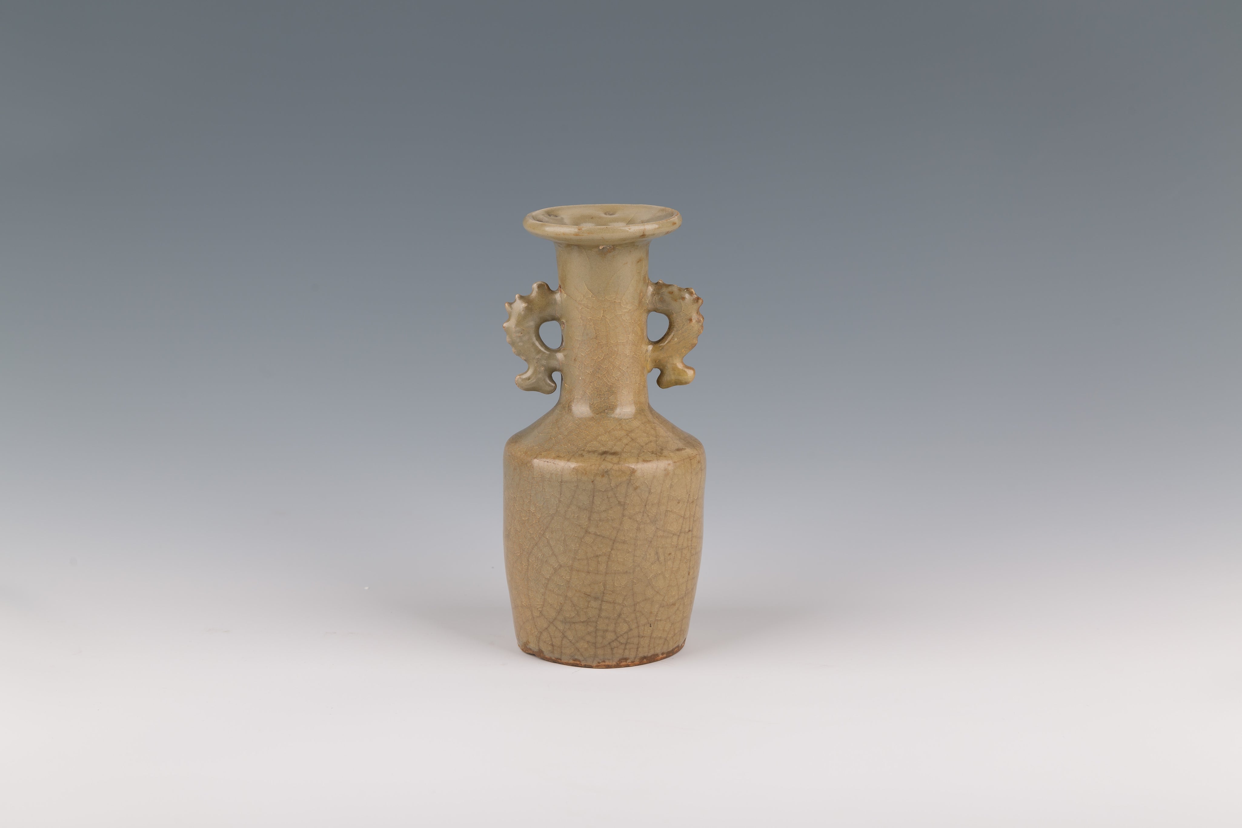 Longquan Celadon Hammer Bottle (Southern Song Dynasty)