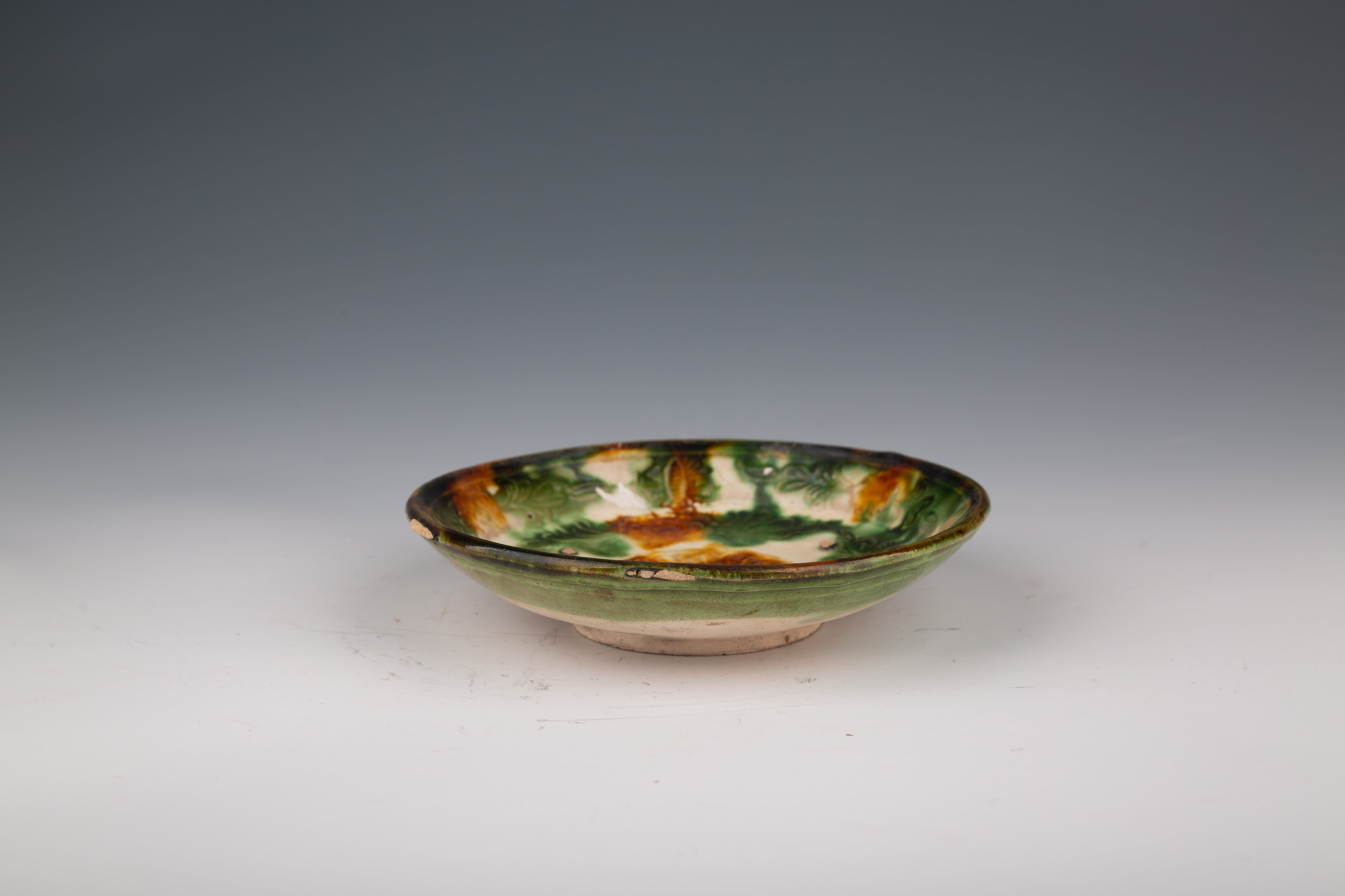 Three-Color Glaze Plate (Liao Dynasty)