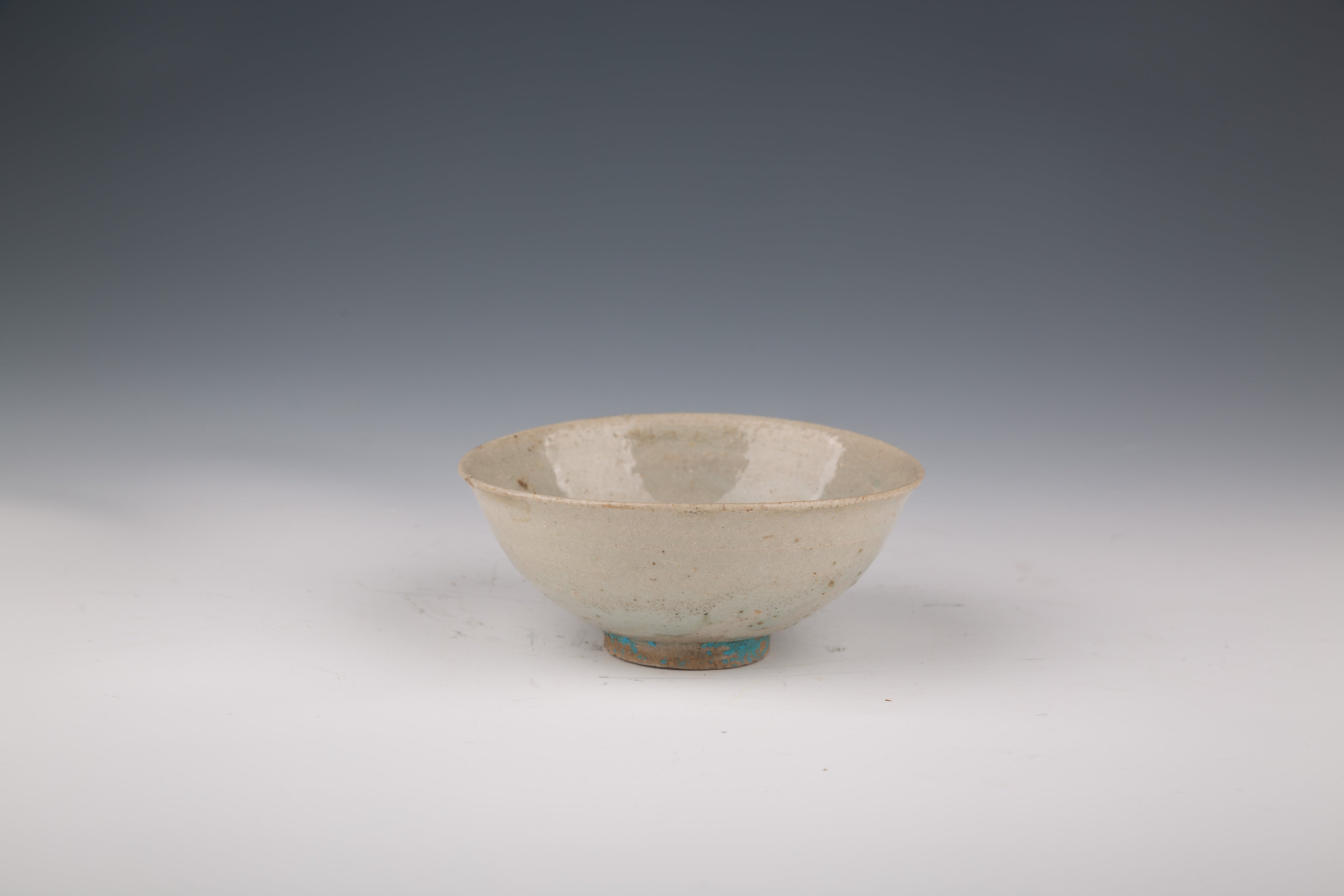 A Set of Five Ceramic Bowls and Plates from the Song Dynasty to the Ming Dynasty in China