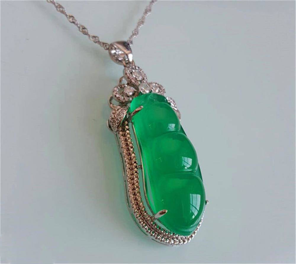 Chinese Green Jadeite Pendant