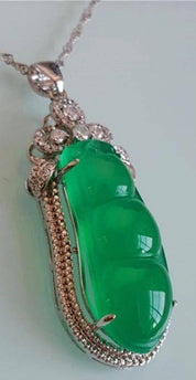 Chinese Green Jadeite Pendant