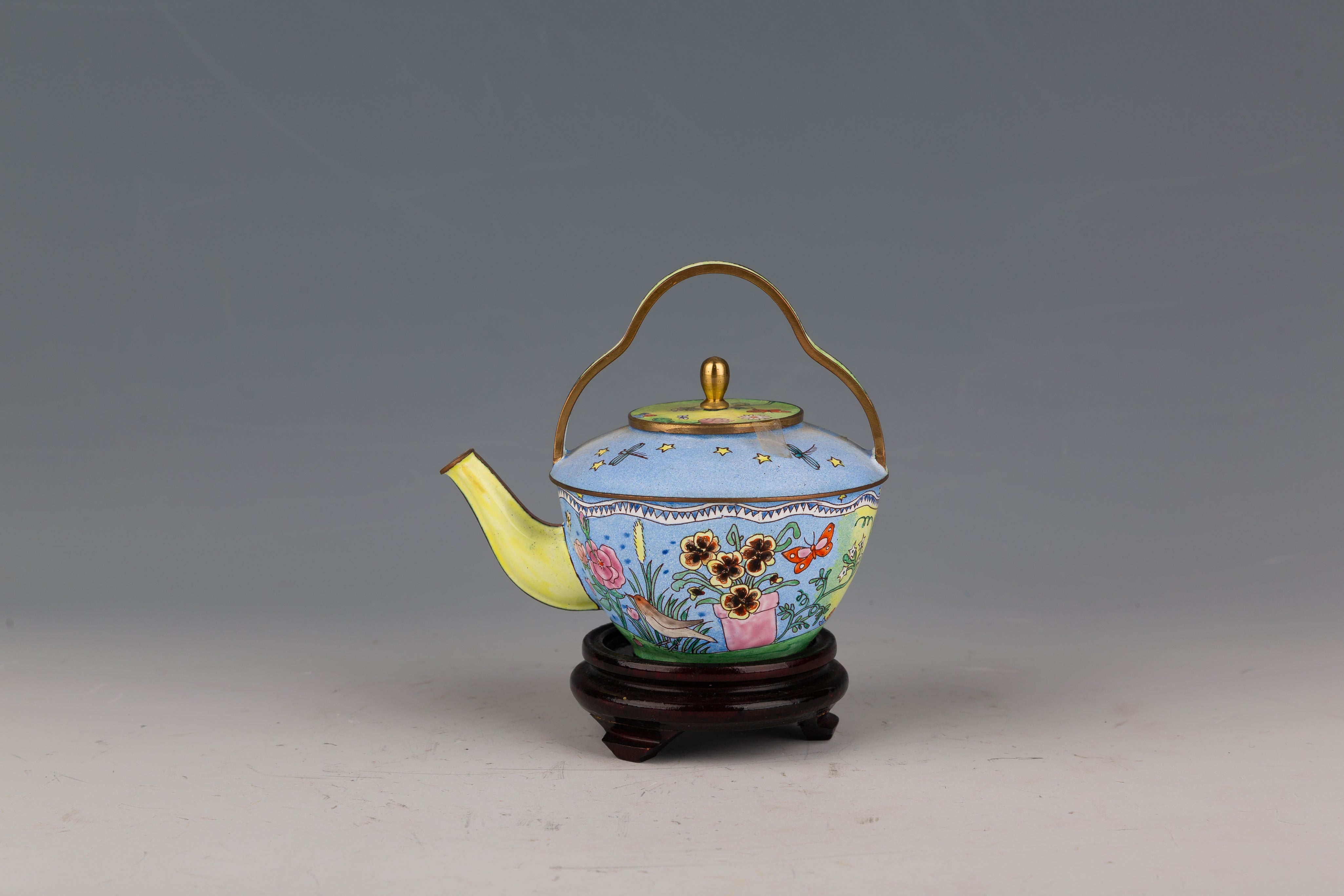 6 Gobel's "Artist" Teapots