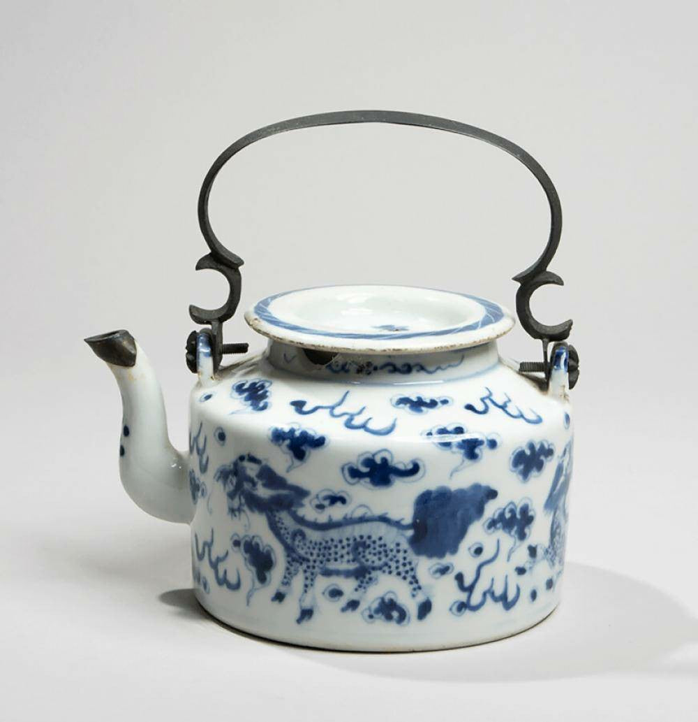 Vietnamese Marvel! 19th Century Blue and White Pot - Unicorn in Colorful Clouds