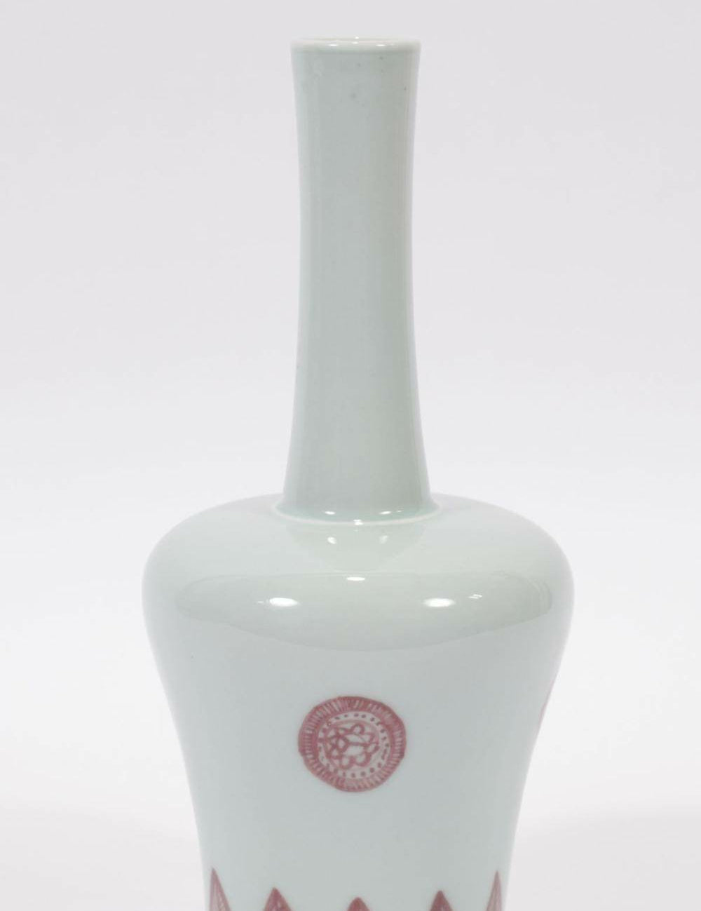 Timeless Elegance! Antique Chinese White Porcelain Vase - Long Neck - Red Lines