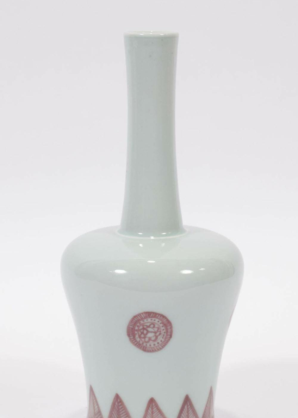 Timeless Elegance! Antique Chinese White Porcelain Vase - Long Neck - Red Lines