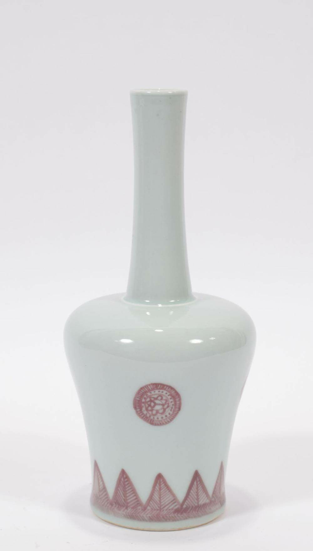 Timeless Elegance! Antique Chinese White Porcelain Vase - Long Neck - Red Lines