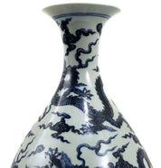 Mid-Qing Period Blue and White Pear-Shaped Vase with Flying Five-Claw Dragons