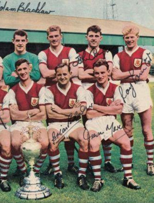 Burnley 1960 Autographed Football Memorabilia with World Sports Magazine