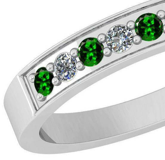 Certified 0.25 Ctw VS/SI1 Tsavorite and Diamond Band Ring