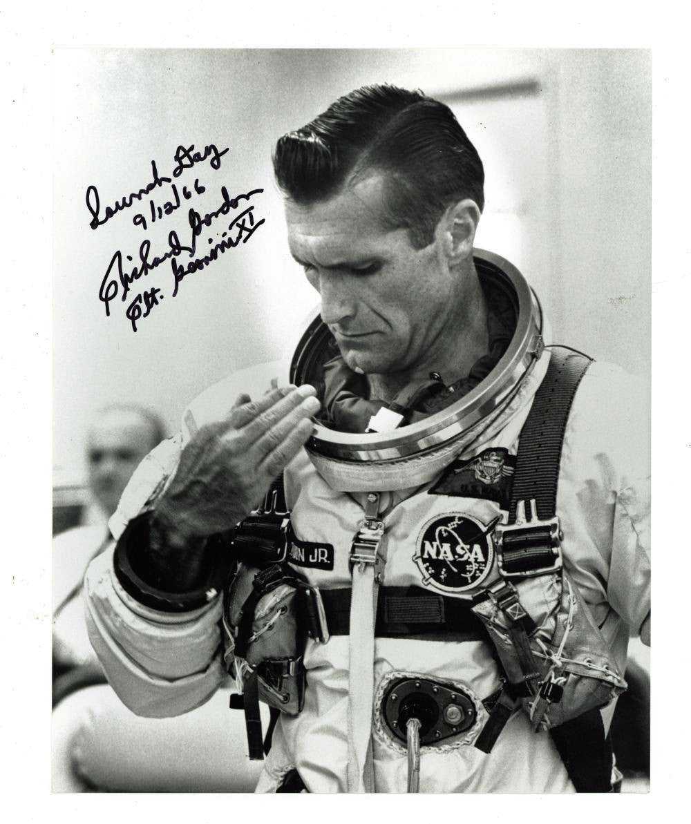 Gemini XI - Richard Gordon Signed Photograph