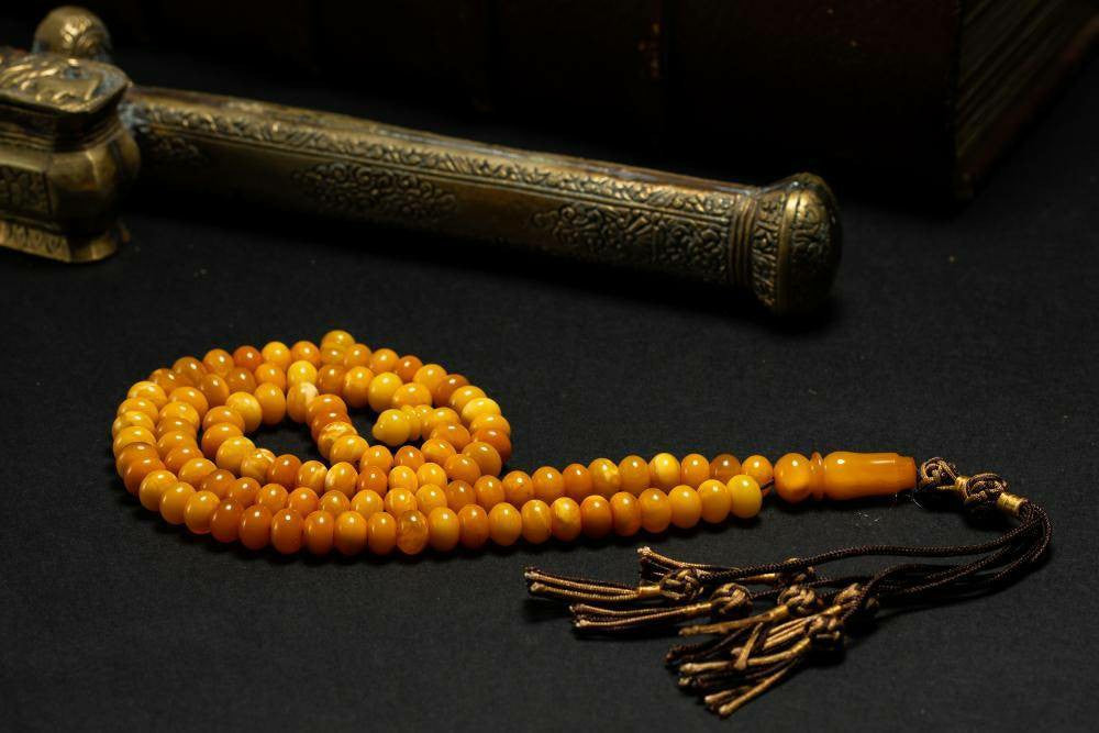 Natural Stone Vintage Kahrām Misbaha with a Gold Karkoush