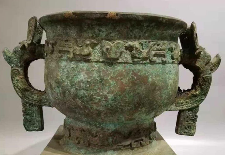 Ancient Shang Dynasty Bronze Double-Ear Tripod