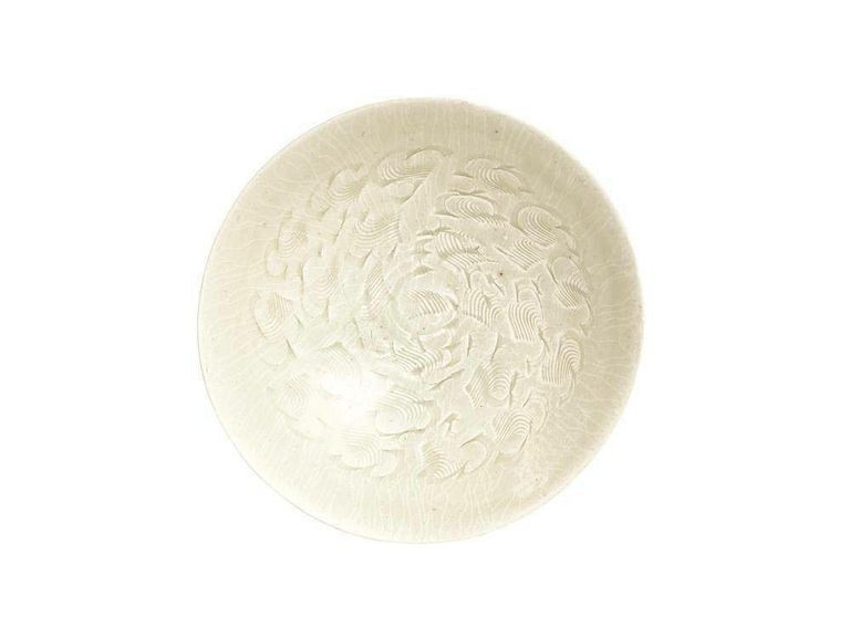 Song Qing White Glaze Engraved Bowl - Exquisite Dimensions